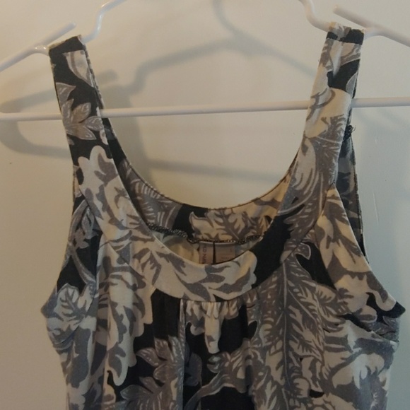 Old Navy Rose Print Tank - Picture 2 of 3